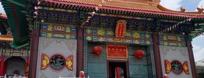 วัดบรมราชากาญจนาภิเษกอนุสรณ์ (เล่งเน่ยยี่ 2) 普頌皇恩寺 is one of 庙.