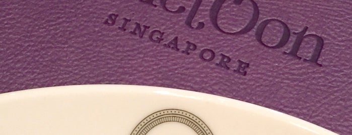 Violet Oon Singapore is one of Lugares favoritos de James.