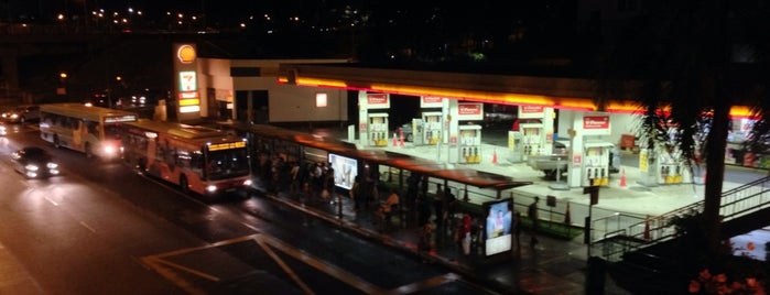 Shell Upper Bukit Timah PIE is one of Tempat yang Disukai James.