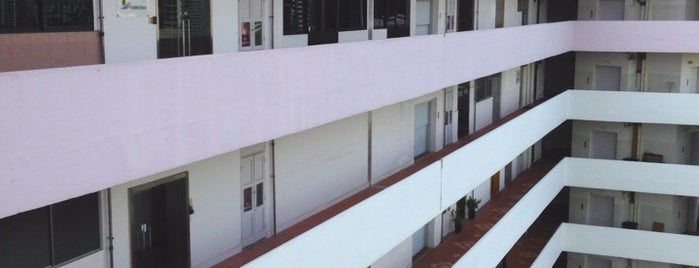 Tan Boon Liat Building is one of Tempat yang Disukai Joyce.
