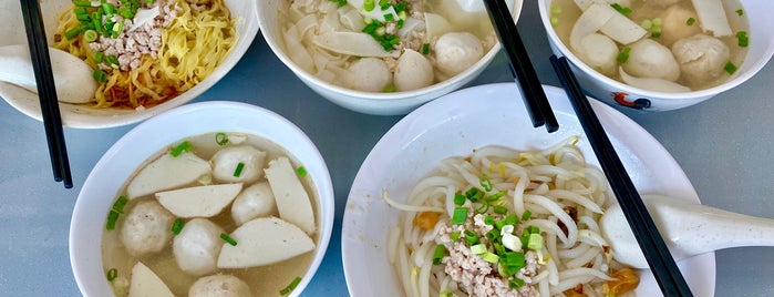 Ah Hua Eating House is one of Micheenli Guide: Fishball Noodle trail, Singapore.