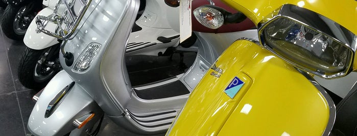 AF1 Racing / Vespa Austin is one of Peterさんのお気に入りスポット.