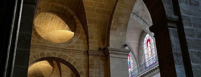 Église Notre-Dame is one of Bordeaux.