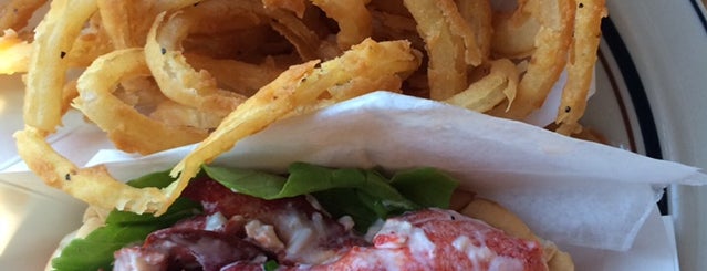 An Epic Lobster Roll Crawl