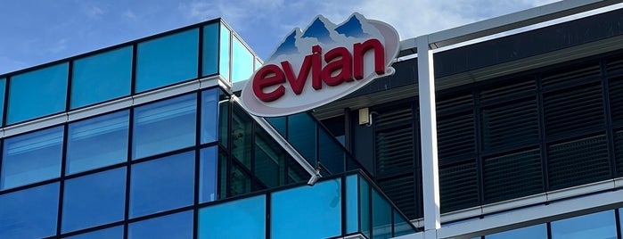 Évian-les-Bains is one of Geneve Lausanne.