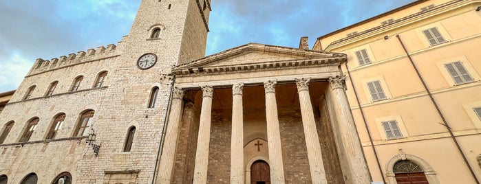 Piazza del Comune is one of Umbrien / Marken 21.