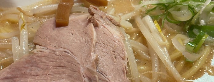 ラーメン 力丸 is one of Hiroshiさんのお気に入りスポット.