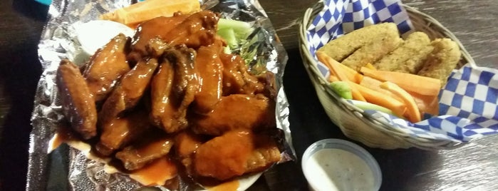 Hot Wings Factory is one of Krlosさんの保存済みスポット.