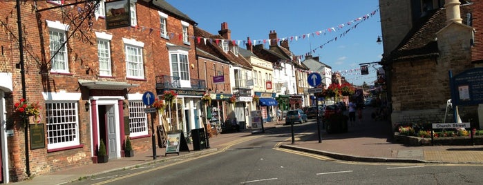 Stony Stratford is one of Kelvinさんのお気に入りスポット.