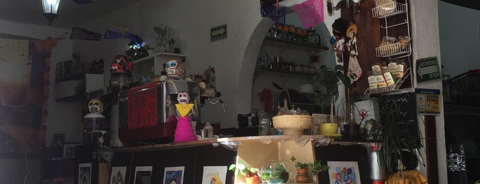 Cafe Maya is one of cerquita.