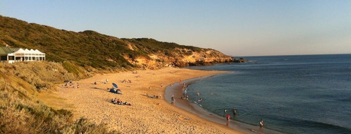 Sorrento Ocean Beach is one of Lieux sauvegardés par Sandra.
