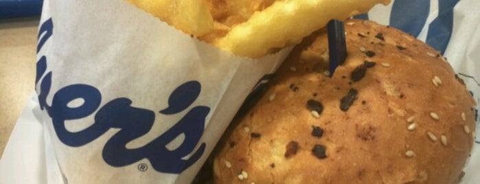 Culver's is one of Daveさんのお気に入りスポット.