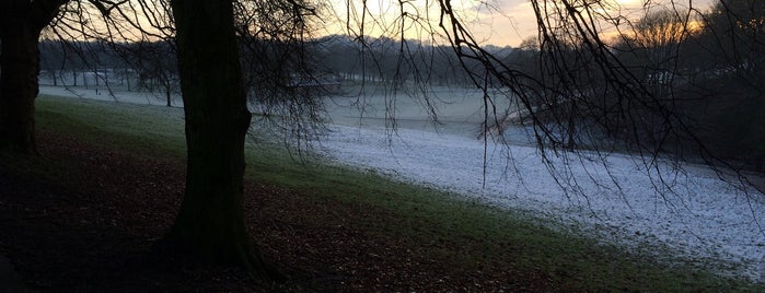 Roundhay Park is one of Sevgi's Saved Places.