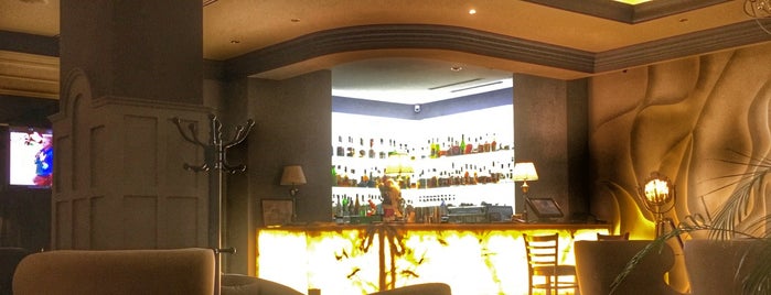 Rose Lounge Bar & Cafe is one of Lugares favoritos de Ayrat.