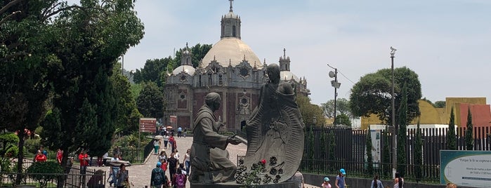 Mexico City (DF) is one of Orte, die Valeria gefallen.