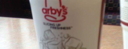 Arby's is one of Orte, die Aaron gefallen.