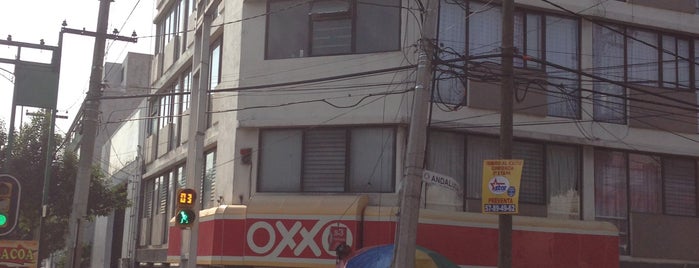 OXXO is one of สถานที่ที่ Vanessa ถูกใจ.