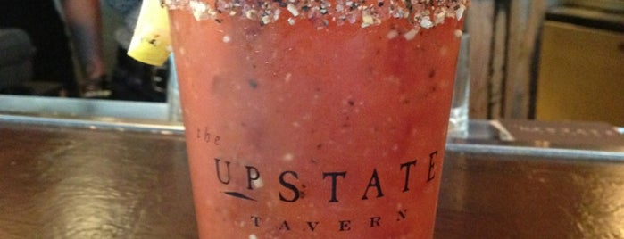 Upstate Tavern is one of Lugares favoritos de Patrick.