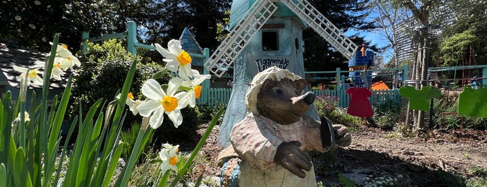Children's Fairyland is one of Oakland.