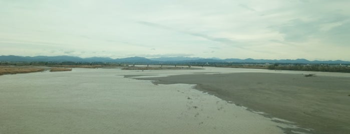 Shinkansen Tenryugawa Bridge is one of Orietta 님이 좋아한 장소.