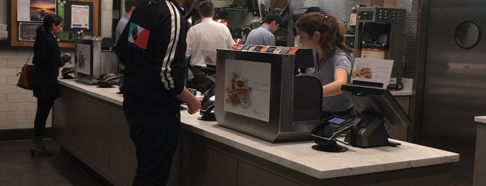 Chick-fil-A is one of Kellyさんのお気に入りスポット.
