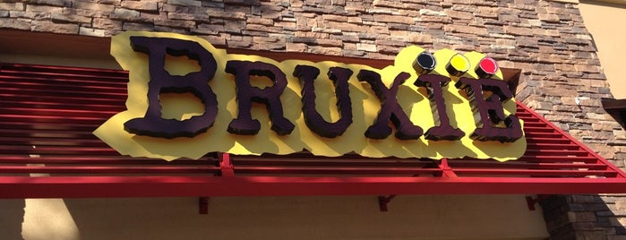 Bruxie is one of สถานที่ที่ Ailie ถูกใจ.