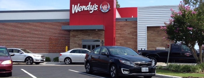 Wendy’s is one of Lieux qui ont plu à Angelo.
