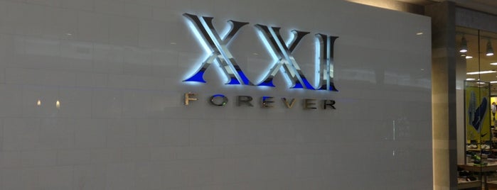 Forever 21 is one of Morganさんのお気に入りスポット.