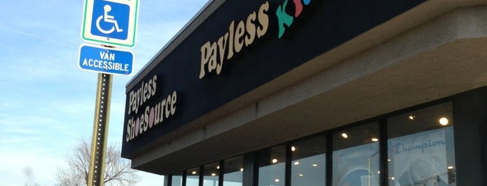 Payless ShoeSource is one of Tempat yang Disukai Bradley.
