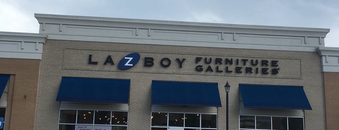 La-Z-Boy Furniture Galleries is one of สถานที่ที่ Rusty ถูกใจ.