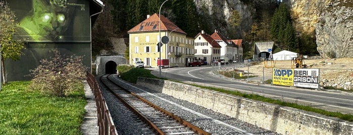 Les Moulins Souterrains is one of Schweiz.