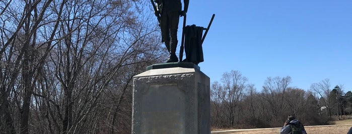The Concord Minuteman Statue is one of Orte, die Jen gefallen.