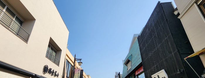 Komachi Street is one of Kamakura.