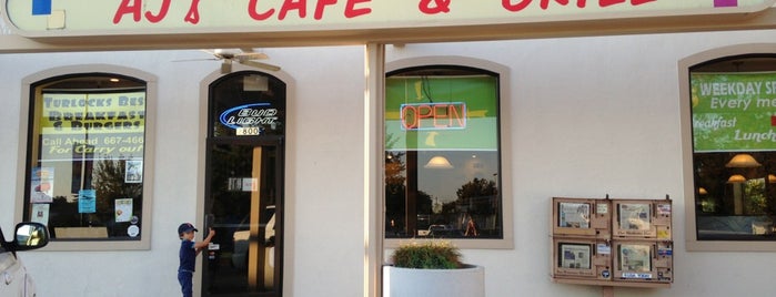 AJ's Cafe is one of Orte, die David gefallen.