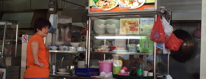 Noi's Mushroom Minced Meat Noodles is one of James's Saved Places.