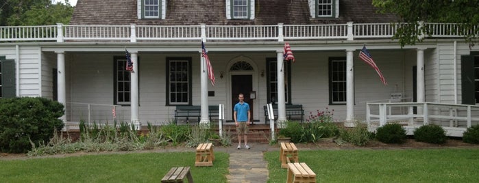 Rippon Lodge Historic Site is one of สถานที่ที่ Lizzie ถูกใจ.