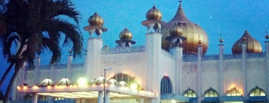 Masjid Sultan Ahmad Shah Pekan is one of Masjid & Surau, MY #1.
