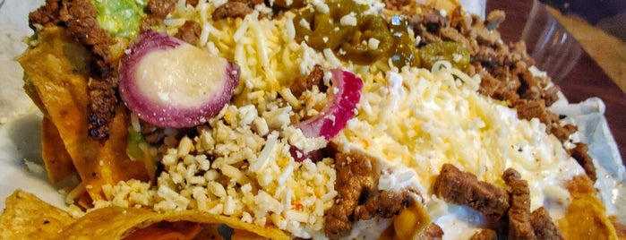 El Paisa Fresh Mexican Grill is one of Tempat yang Disukai Ryaneric.