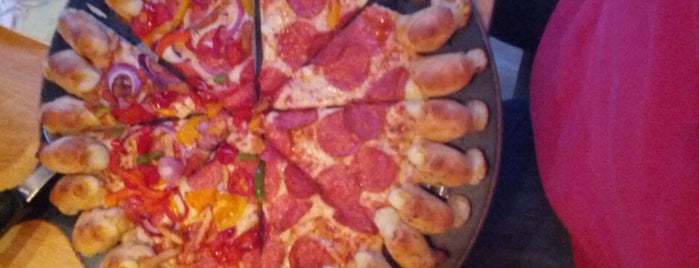Pizza Hut is one of Posti che sono piaciuti a Foodman.
