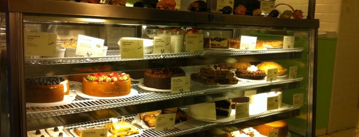 California Bakery is one of Bar/Pasticcerie per dolci momenti.