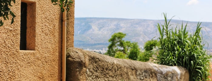 Anafiotika is one of Ismail'in Beğendiği Mekanlar.