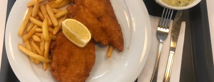 Schnitzelhaus is one of Sibelさんのお気に入りスポット.