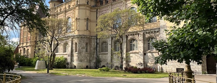 Château de Vajdahunyad is one of Budapest.