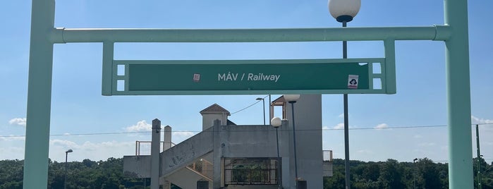 Train Stations Budapest