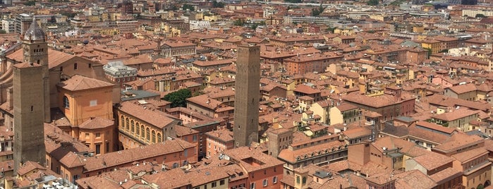 Torre dell'Arengo is one of Bologna and closer best places 3rd.