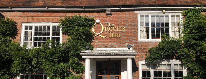The Queen's Inn is one of Leo'nun Beğendiği Mekanlar.
