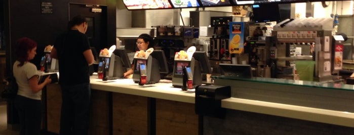 McDonald's is one of Tempat yang Disukai Syeira.