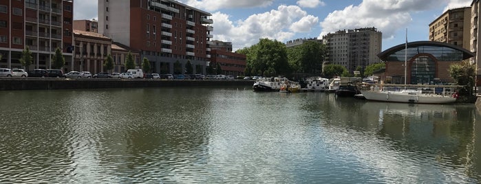 Port Saint-Etienne is one of Toulouse.