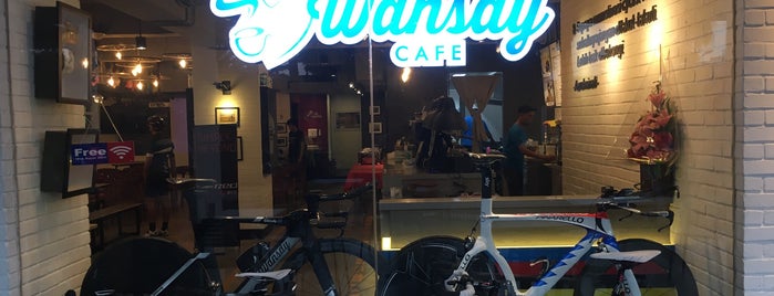 Wendy’s is one of Must-visit Fast Food Restaurants in Surabaya.