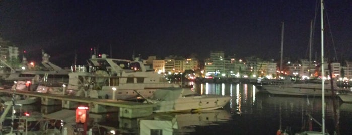 Yacht Cafe is one of Lugares favoritos de Dr.Gökhan.
